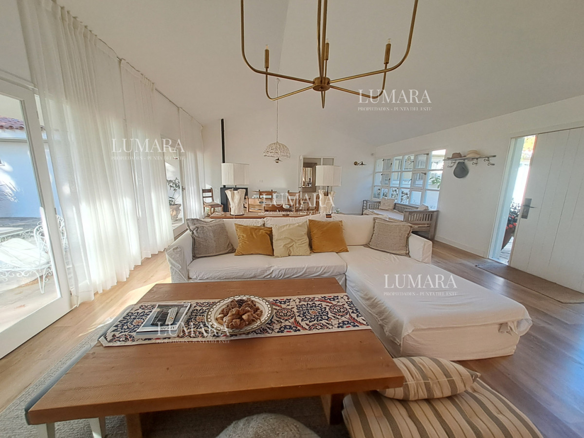 Casa ID.3453 - Lindísima Casa Reciclada - Zona Golf