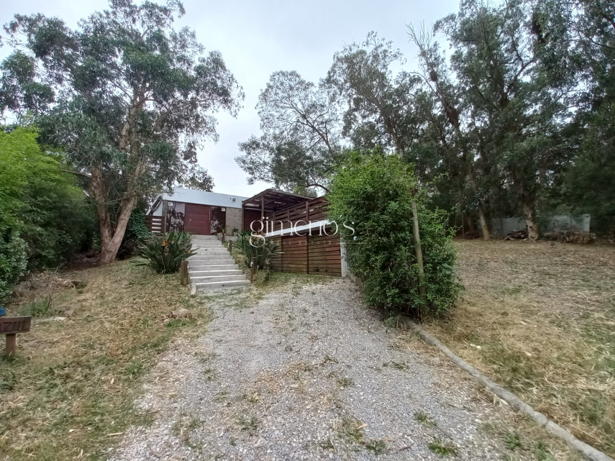 Casa ID.1455 - Lindisima Casa en El Tesoro Alquiler Anual 3 dormitorios - La Barra 