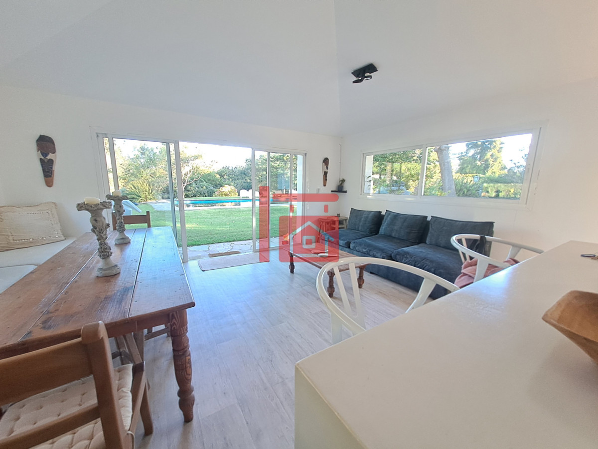 Casa ID.791 - Lindísima Casa Reciclada - Zona Golf