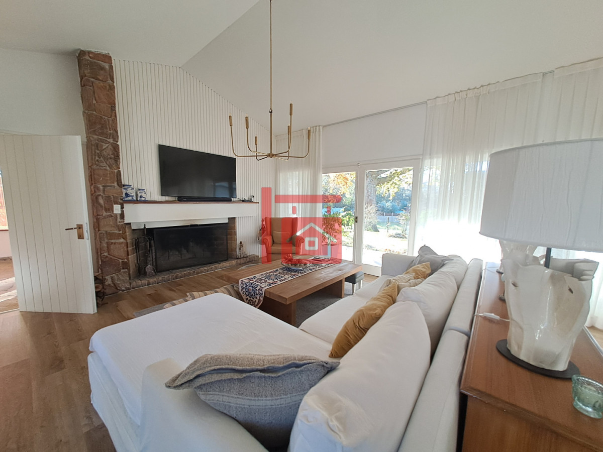 Casa ID.791 - Lindísima Casa Reciclada - Zona Golf