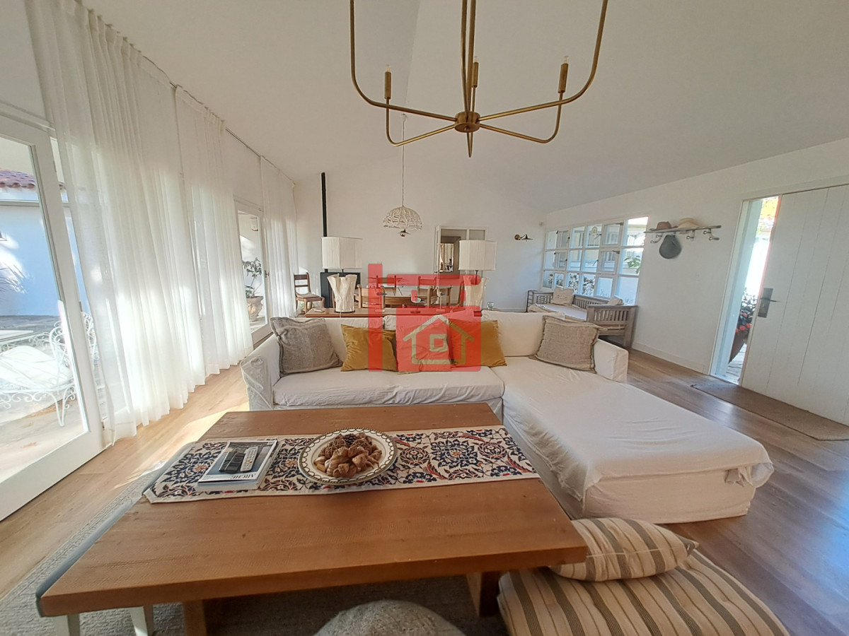 Casa ID.791 - Lindísima Casa Reciclada - Zona Golf