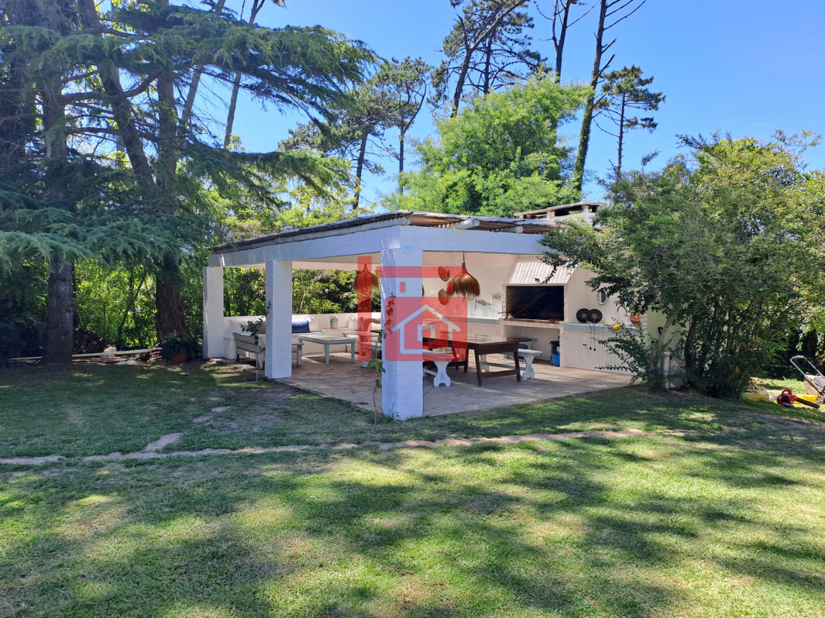Casa ID.791 - Lindísima Casa Reciclada - Zona Golf