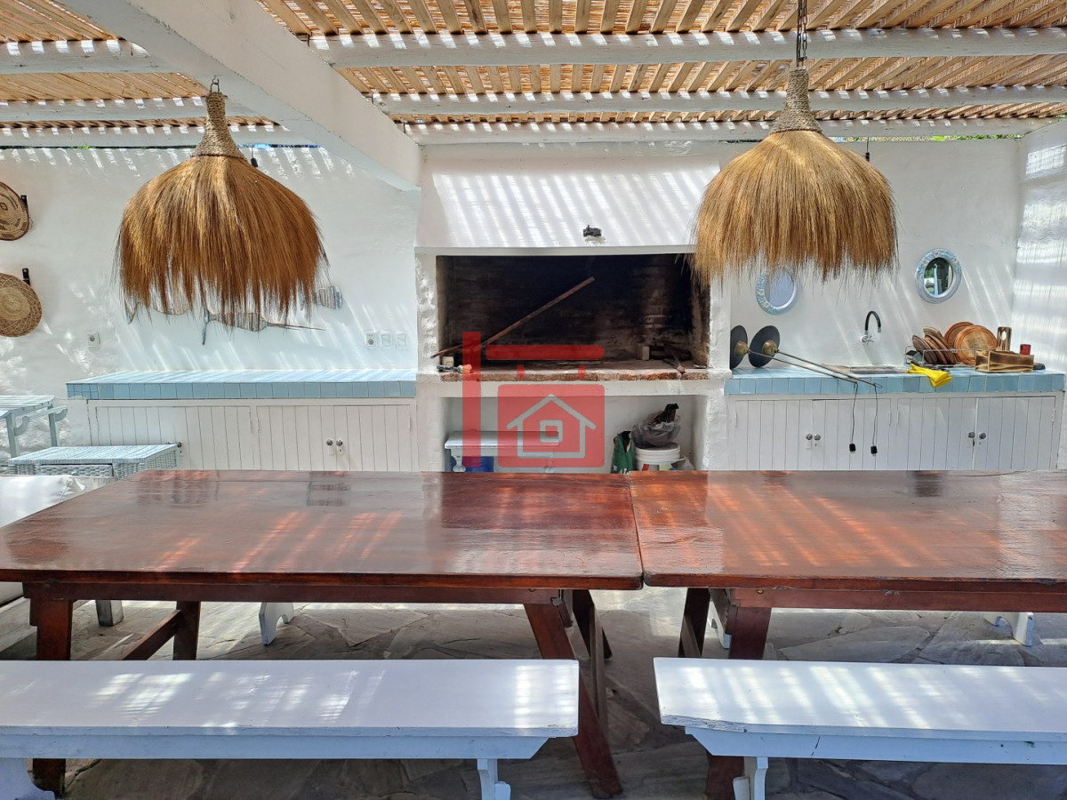 Casa ID.791 - Lindísima Casa Reciclada - Zona Golf