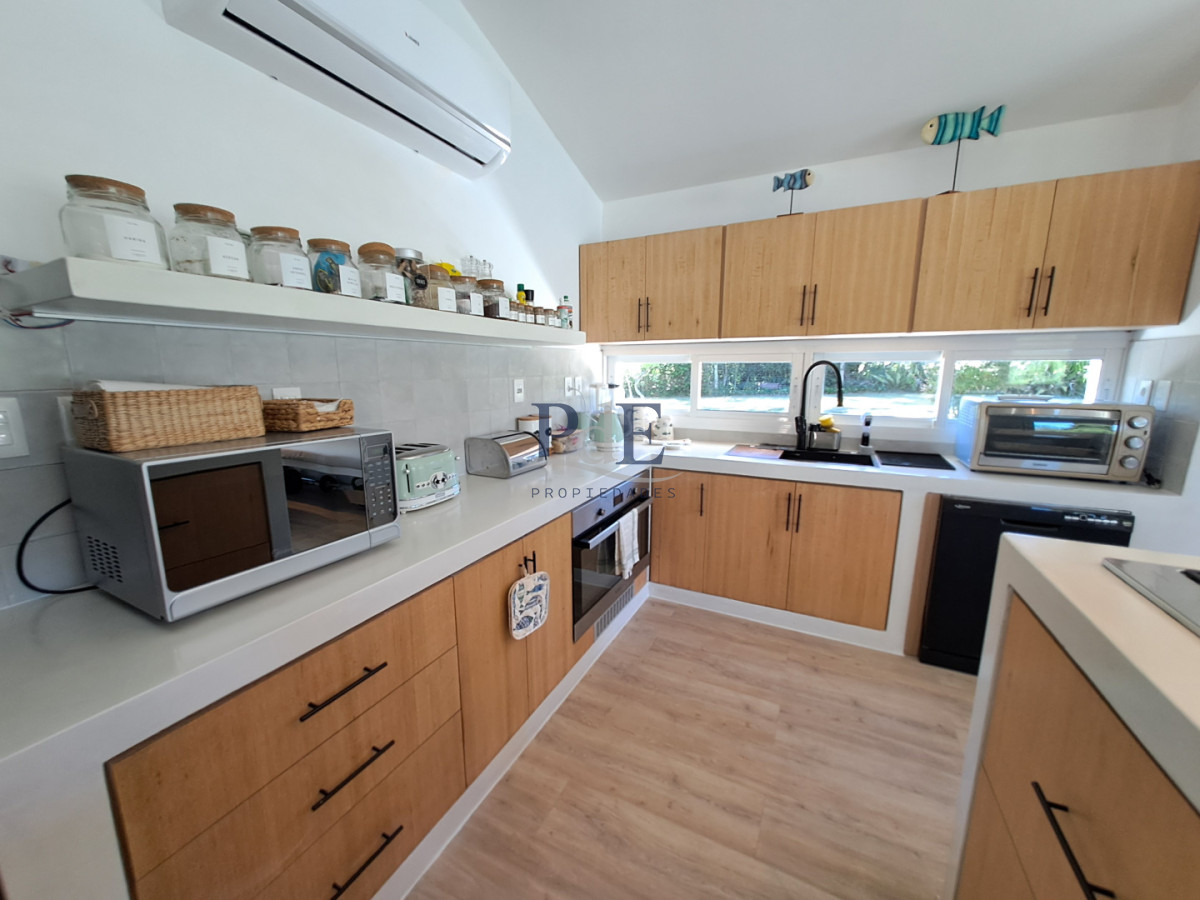 Lindísima Casa Reciclada - Zona Golf - Imagen 13