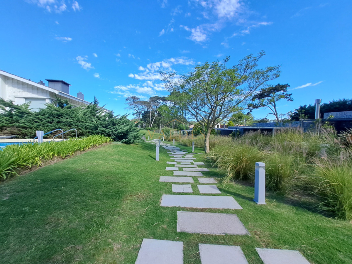 Apartamento ID.5229 - Edificio UNIQUE - Venta Depto 3 Ambientes 