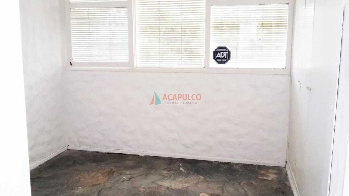 Casa ID.6483 - Casa en venta Calle Russeau Punta del Este