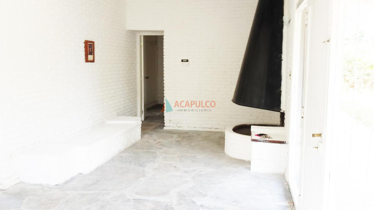 Casa ID.6483 - Casa en venta Calle Russeau Punta del Este
