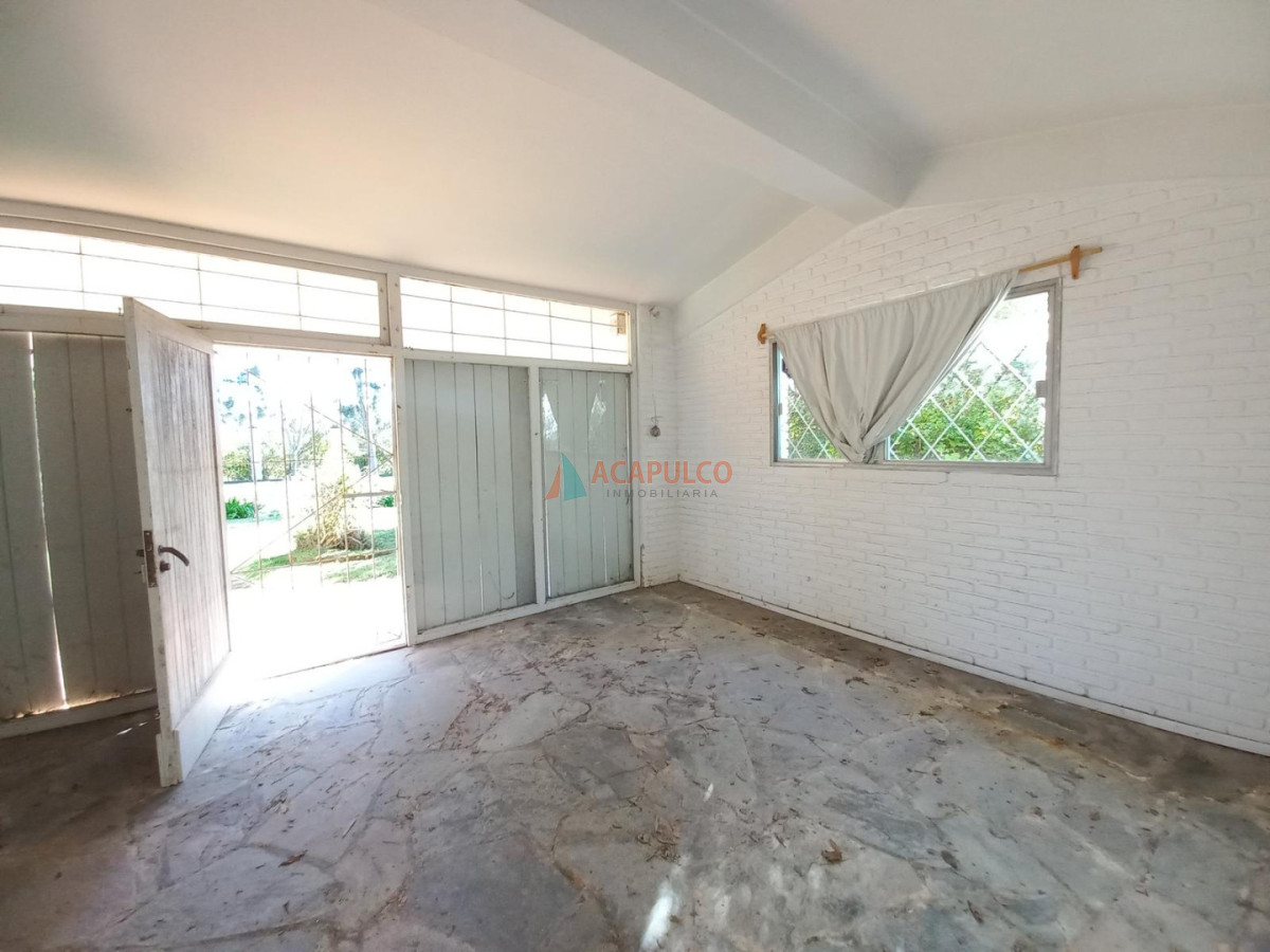 Casa ID.6483 - Casa en venta Calle Russeau Punta del Este