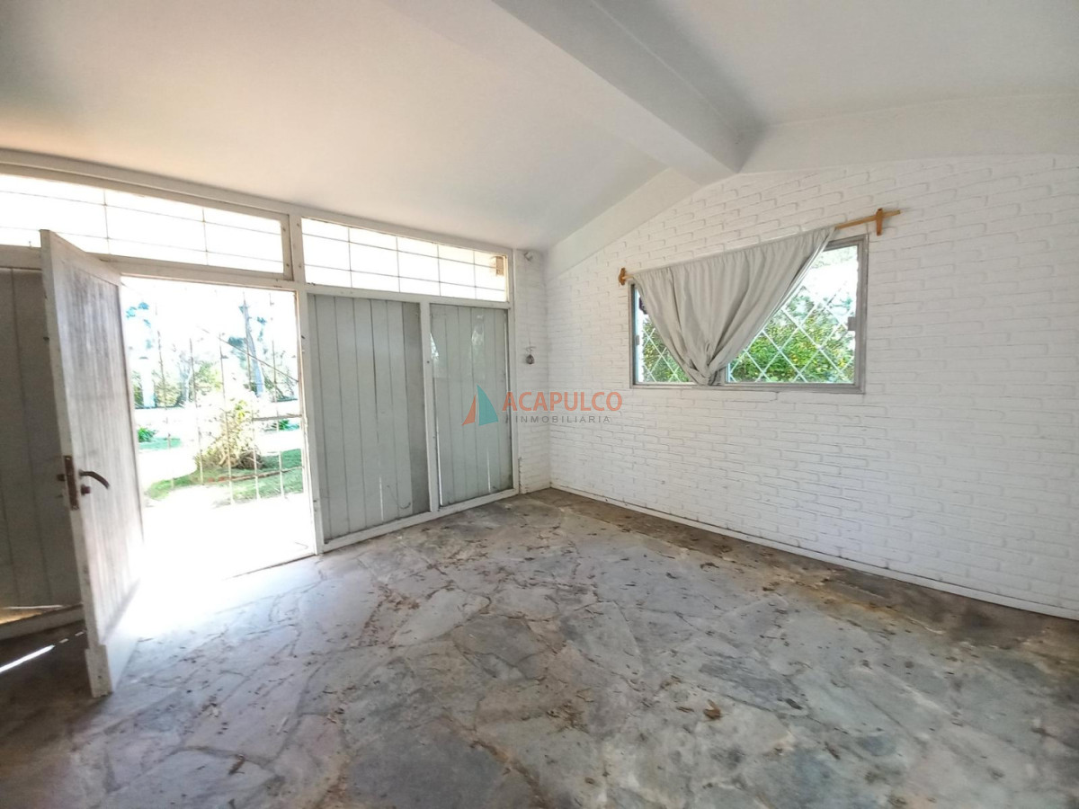 Casa ID.6483 - Casa en venta Calle Russeau Punta del Este