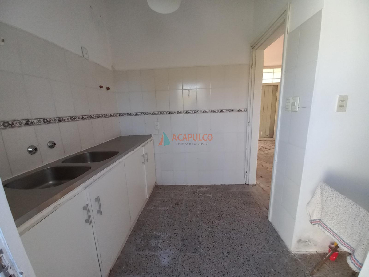 Casa ID.6483 - Casa en venta Calle Russeau Punta del Este