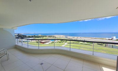 Penthouse 3 dormitorios 3 baños piscina terraza