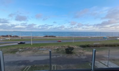 PentHouse en venta 2 dormitorio en suite, playroom o tercer dormitorio, Frente al mar, garaje