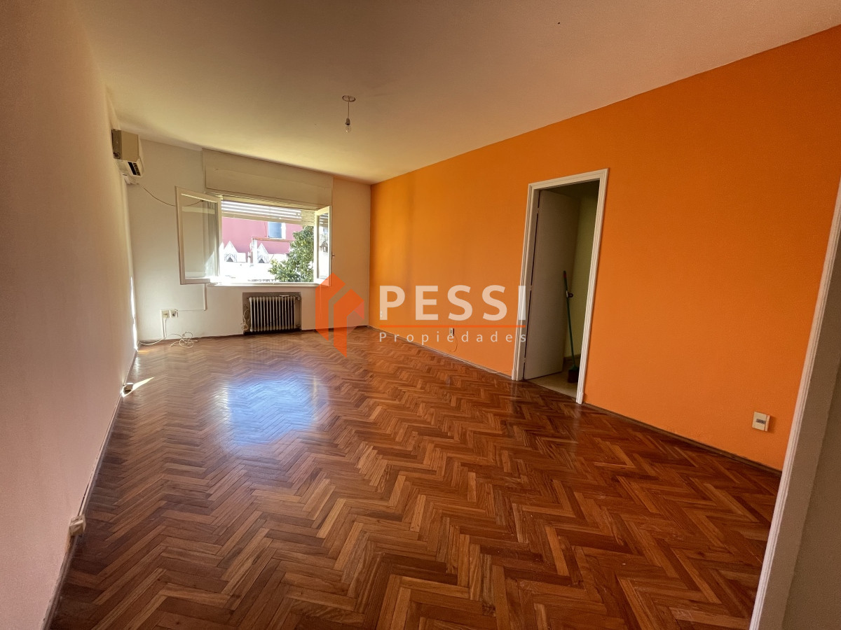 Apartamento ID.2391/Alquiler-apartamento-3-dormitorios-en-Pocitos- - Alquiler apartamento 3 dormitorios en Pocitos 