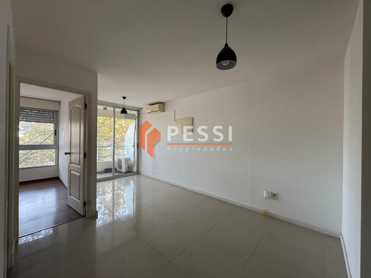 Apartamento ID.2455 - Alquiler apartamento 1 dormitorio con balcón en Parque Rodó