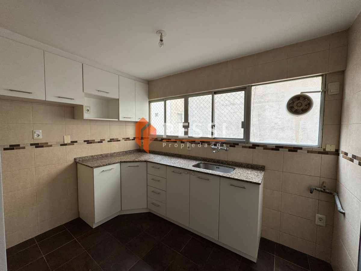 Apartamento ID.2505 - Alquiler apartamento 3 dormitorios en Punta Carretas