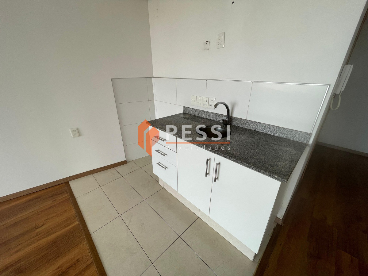 Apartamento ID.2095 - Alquiler monoambiente con terraza en Cordón