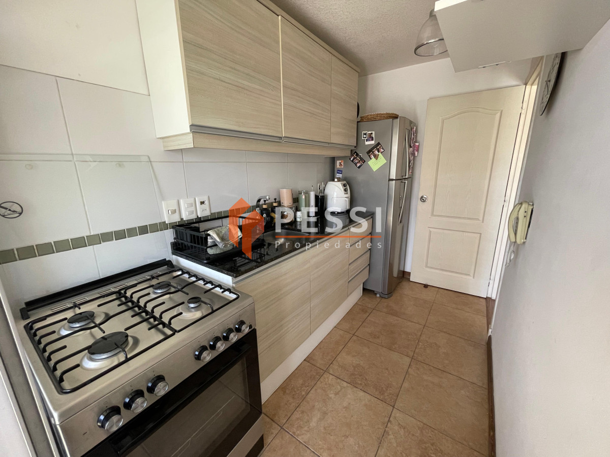 Apartamento ID.2486/Alquiler-apartamento-1-dormitorio-con-balcón-y-garage-en-Pocitos - Alquiler apartamento 1 dormitorio con balcón y garage en Pocitos