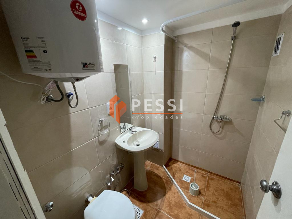 Apartamento ID.2251 - Alquiler apartamento en Rambla Portuaria, Ciudad Vieja