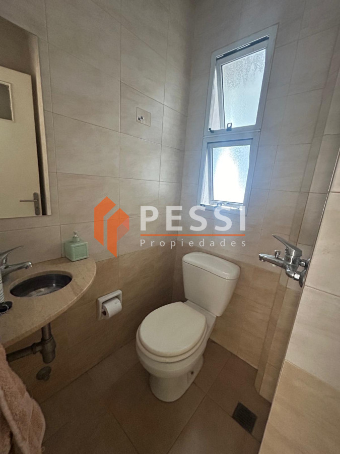 Apartamento ID.2428/Venta-apartamento-3-dormitorios-y-servicio-en-Centro - Venta apartamento 3 dormitorios y servicio en Centro