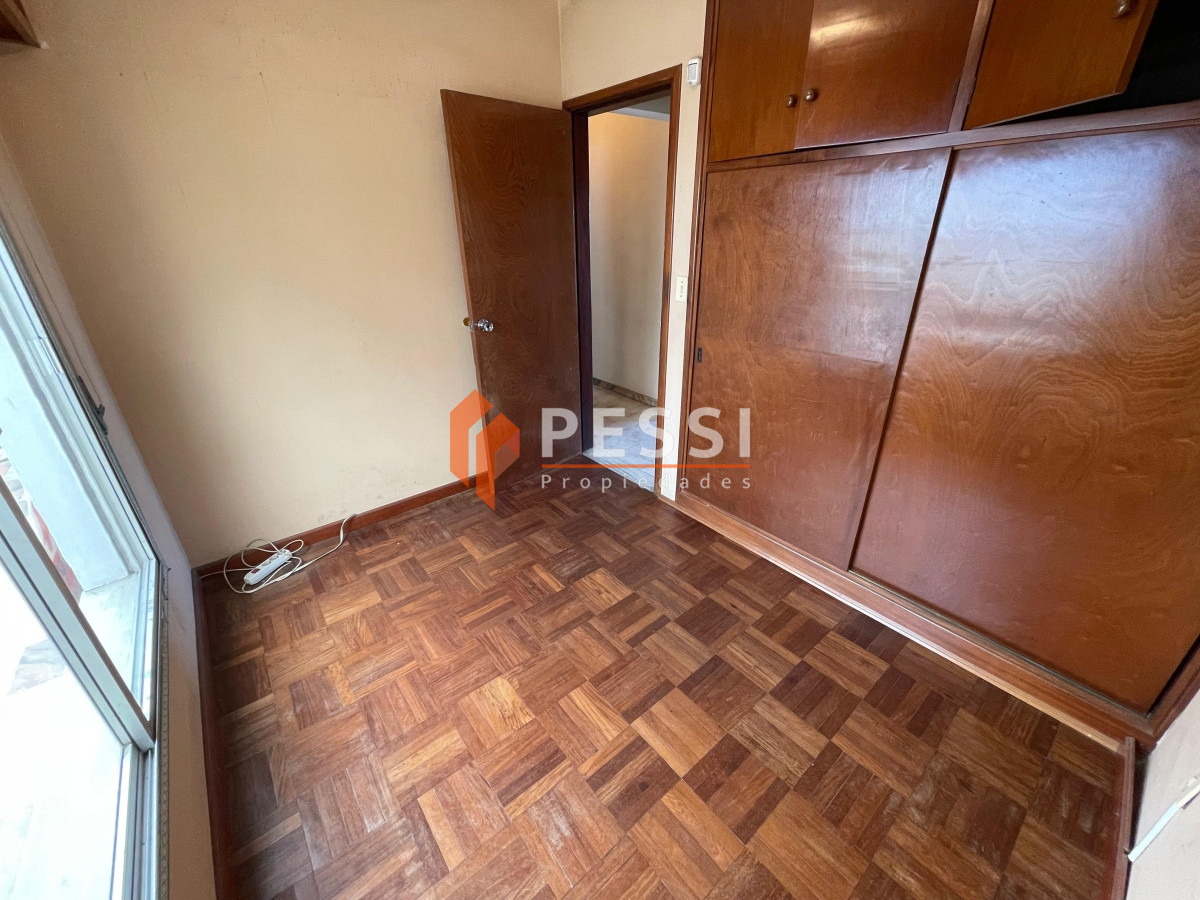 Apartamento ID.2155/Venta-apartamento-1-dormitorio-a-estrenar- - Venta casa de 3 dormitorios, terraza, barbacoa y garage 