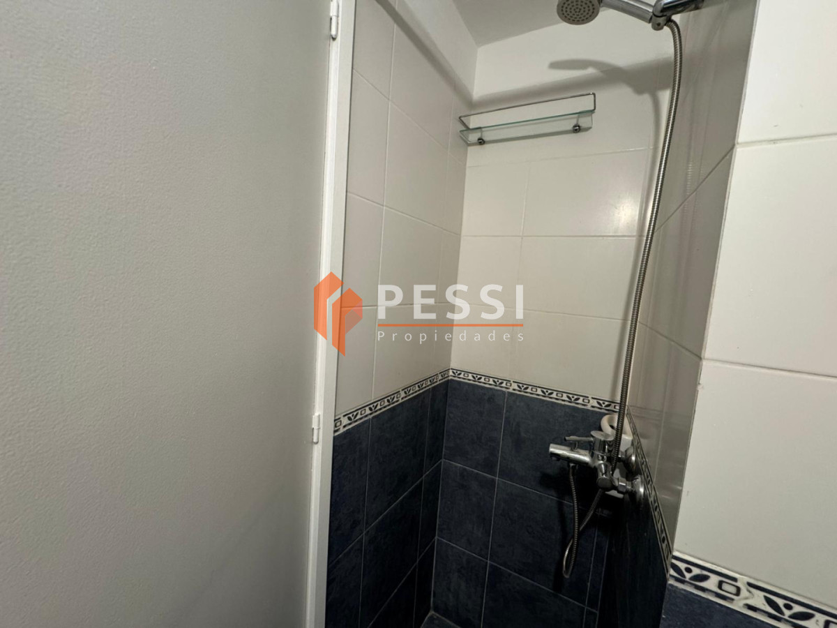 Apartamento ID.1137 - Alquiler apartamento 2 dormitorios con balcón en Punta Carretas 