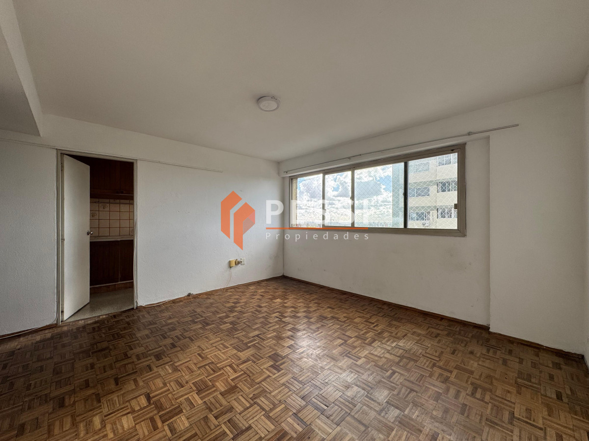 Apartamento ID.1641/Alquiler-apartamento-2-dormitorios-con-hermosa-vista-despejada-en-La-Blanqueada - Alquiler apartamento 2 dormitorios con hermosa vista despejada en La Blanqueada