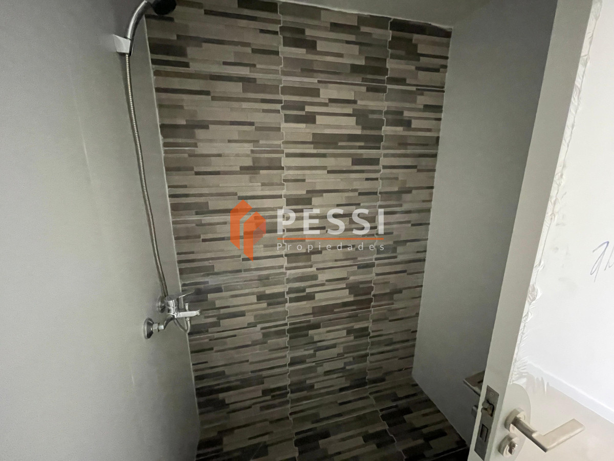 Apartamento ID.2406/Venta-apartamento-2-dormitorios-con-garage-rentado-en-Tres-Cruces - Venta apartamento 2 dormitorios con garage rentado en Tres Cruces