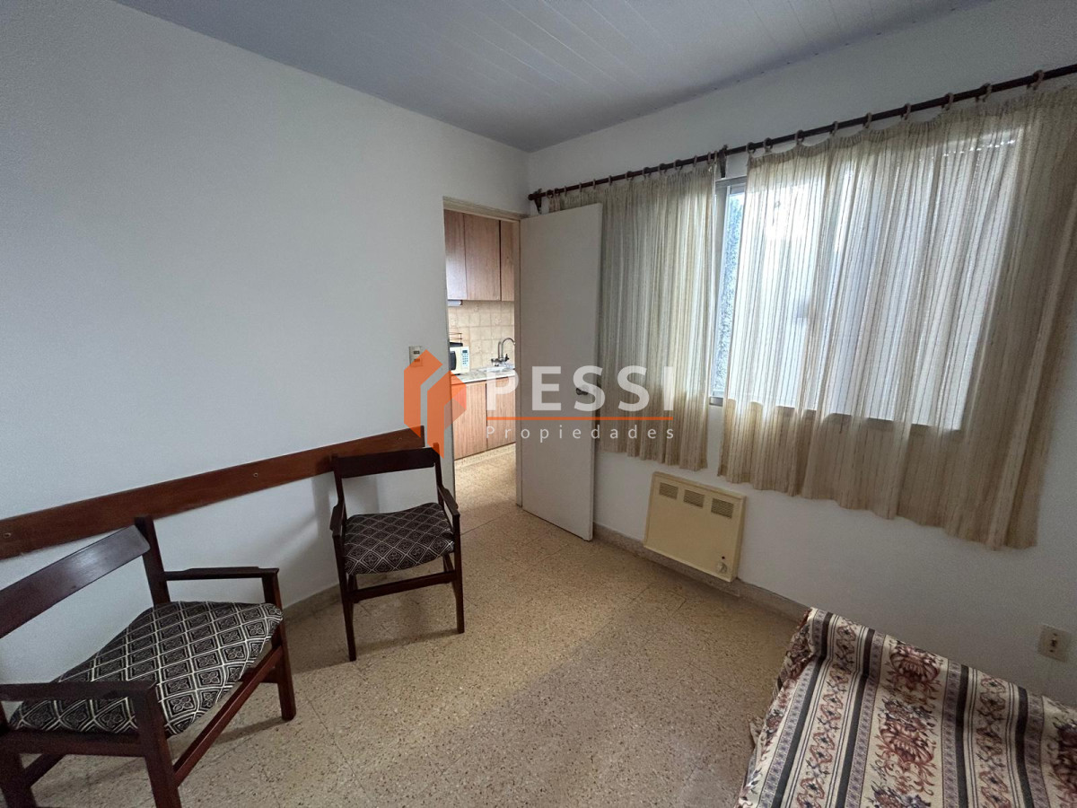 Apartamento ID.2435/Venta-casa-PH-de-altos-en-Pocitos - Venta casa PH de altos en Pocitos