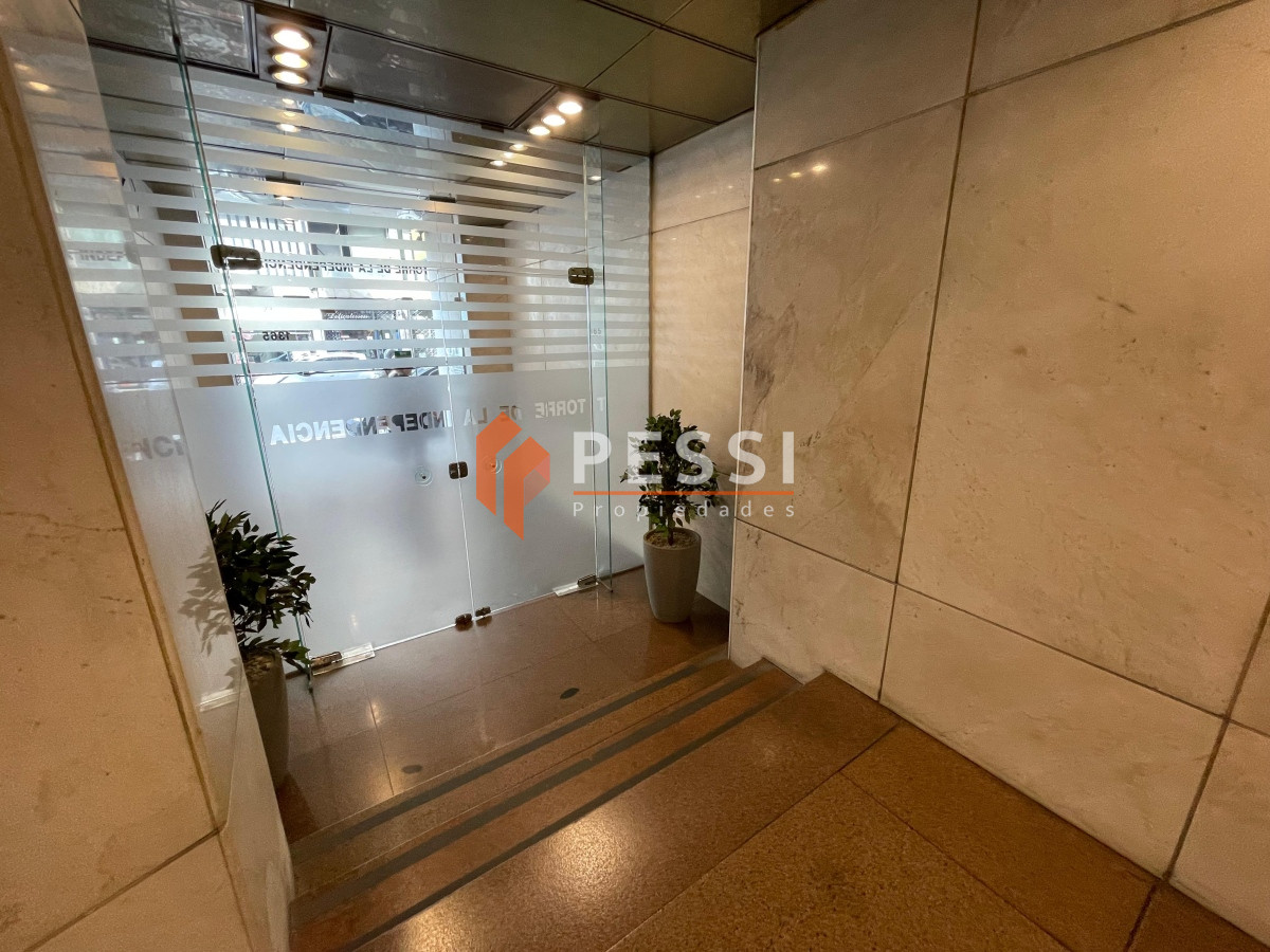 Apartamento ID.2400/Alquiler-Oficina-en-Centro- - Alquiler Oficina en Centro 