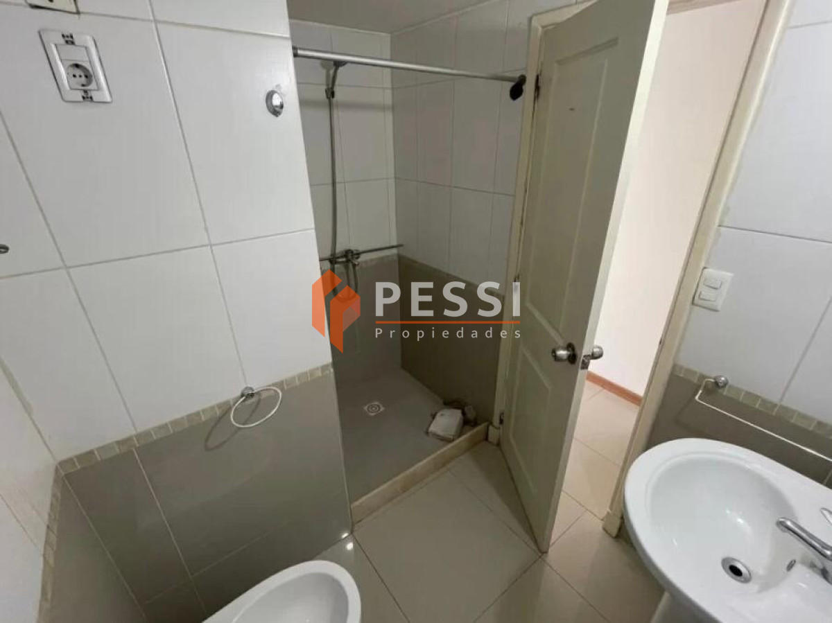 Apartamento ID.2323 - Alquiler monoambiente en Tres Cruces