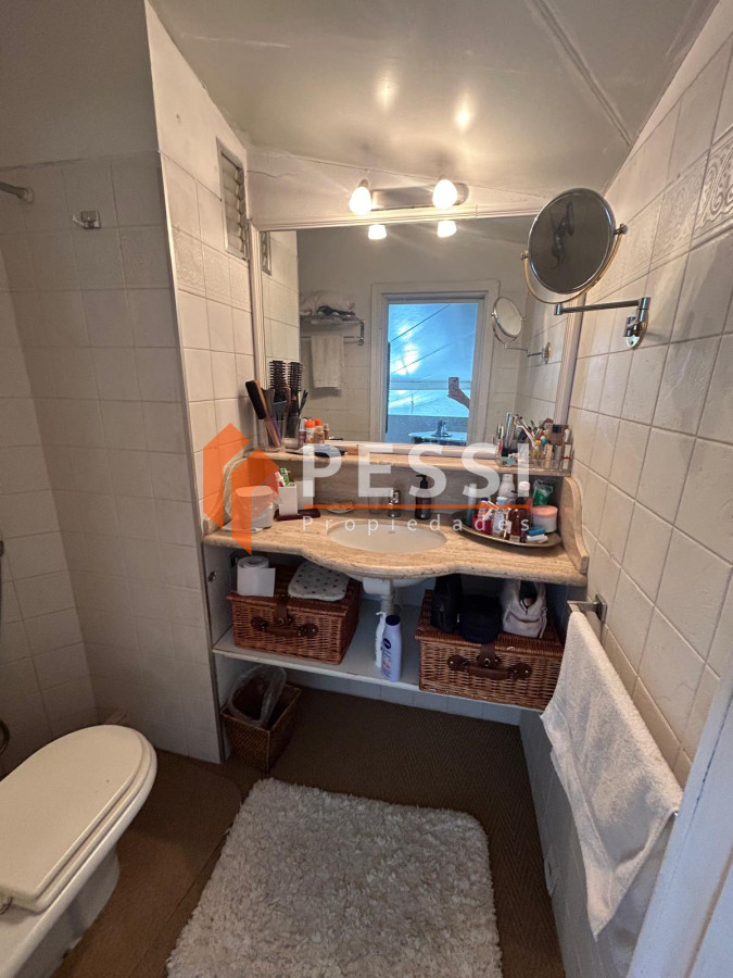 Apartamento ID.2440 - Alquiler Apartamento Loft con Garage en Pocitos 