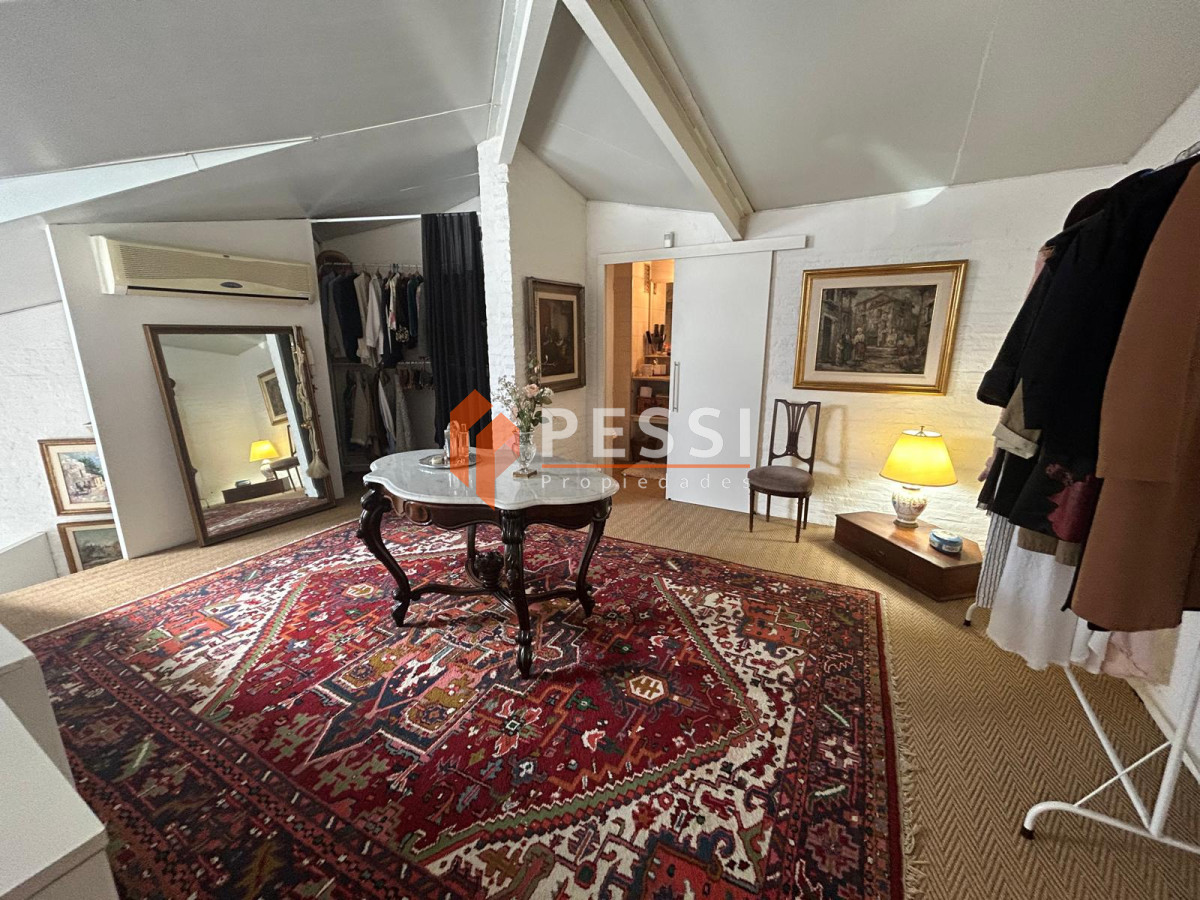 Apartamento ID.2440 - Alquiler Apartamento Loft con Garage en Pocitos 