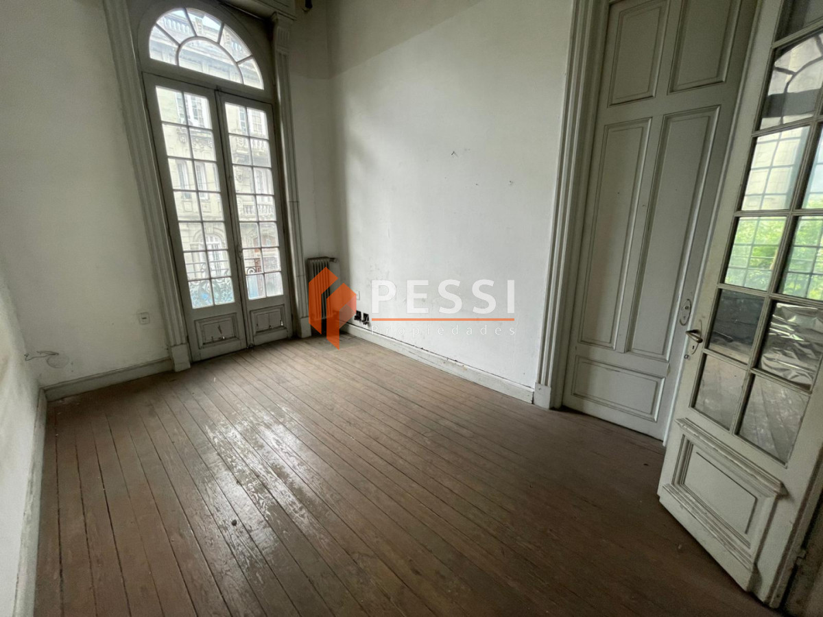 Apartamento ID.2502 - Alquiler casa de altos y Local comercial en Centro