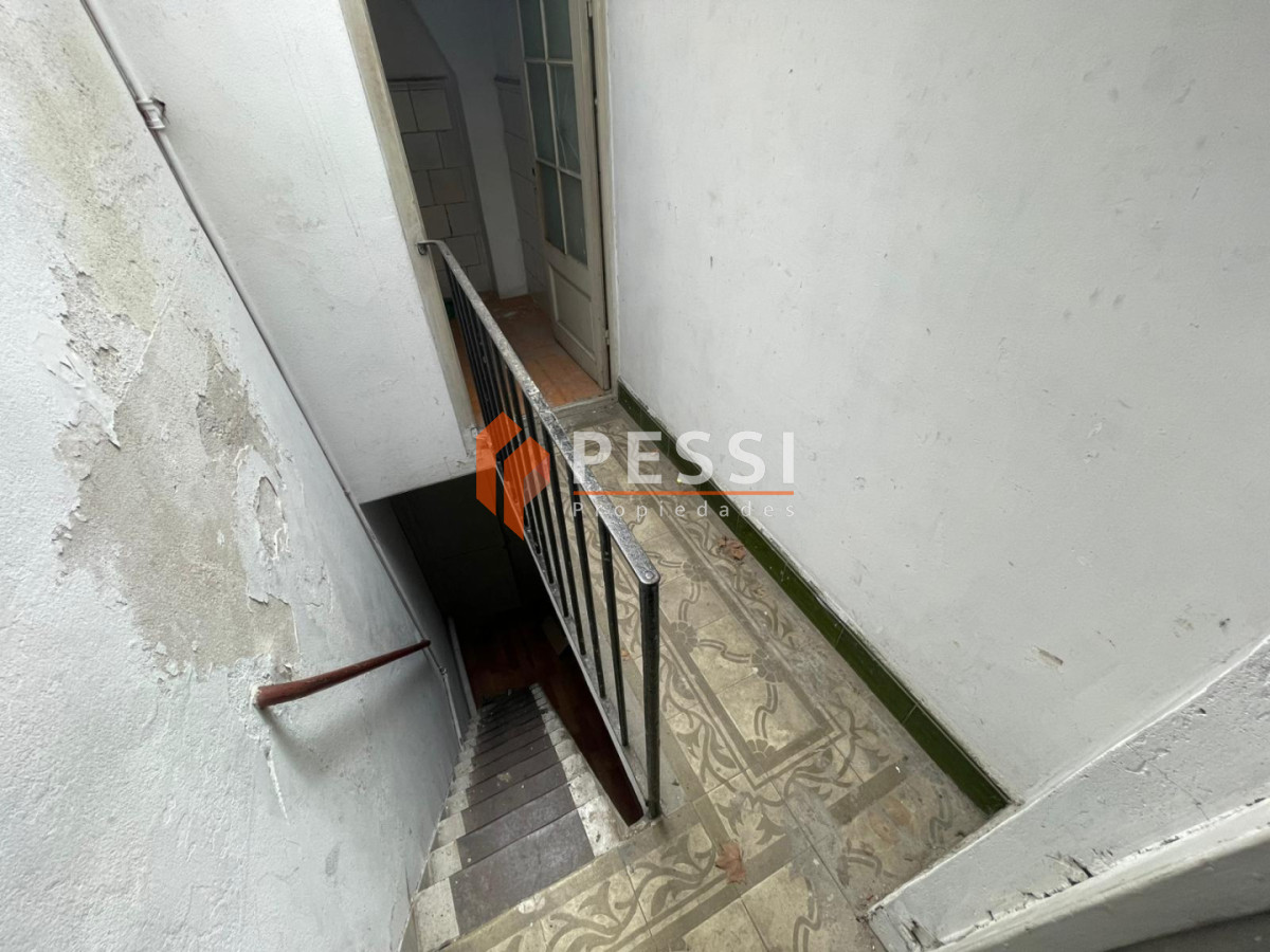 Apartamento ID.2502 - Alquiler casa de altos y Local comercial en Centro
