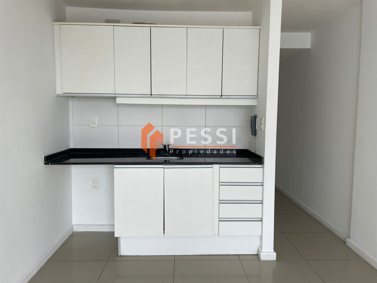 Apartamento ID.2523 - Alquiler Monoambiente en Pocitos