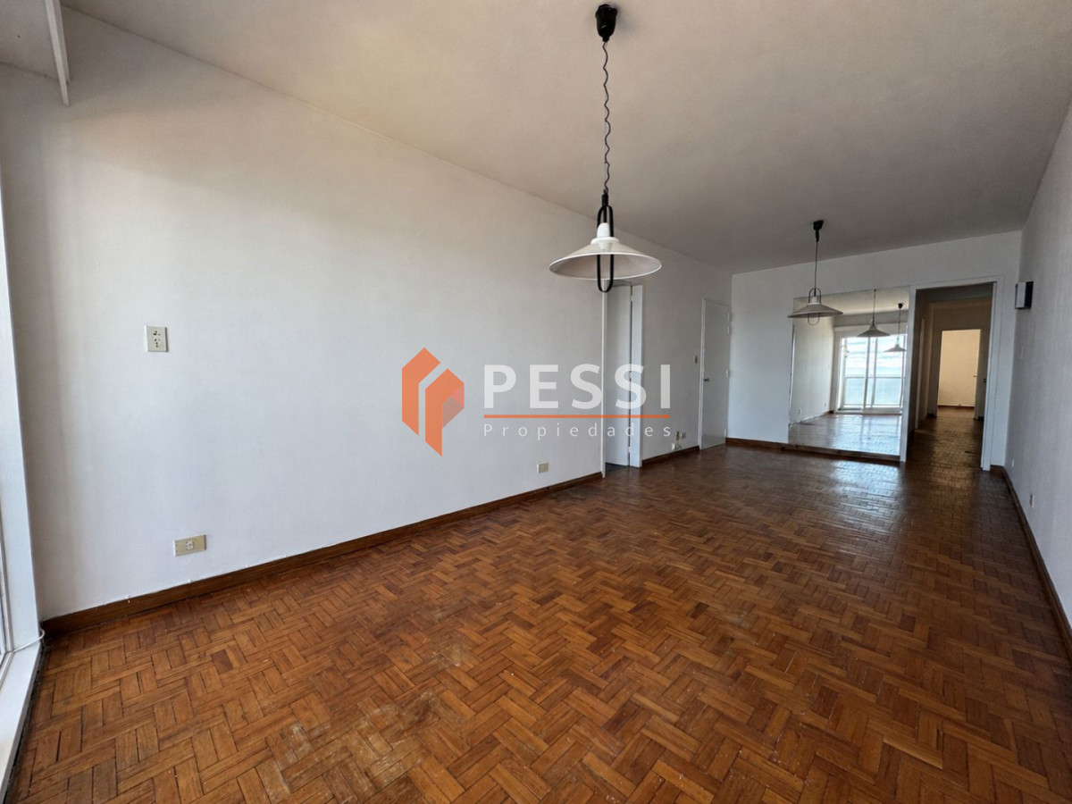 Apartamento ID.1392 - Alquiler apartamento 2 dormitorios con vista al mar en Pocitos 