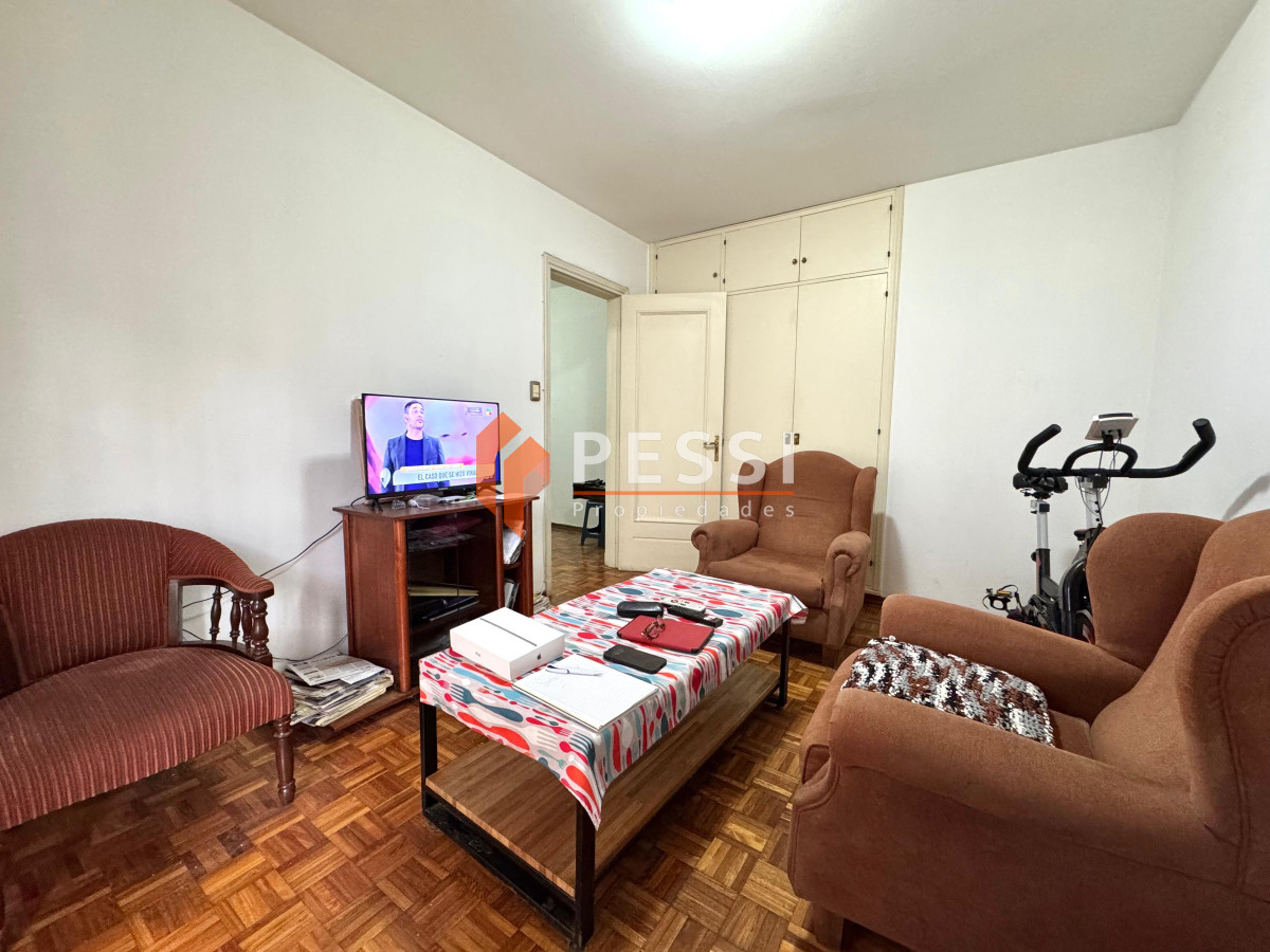 Apartamento ID.2464/Venta-apartamento-2-dormitorios-y-garage-en-Centro - Venta apartamento 2 dormitorios y garage en Centro