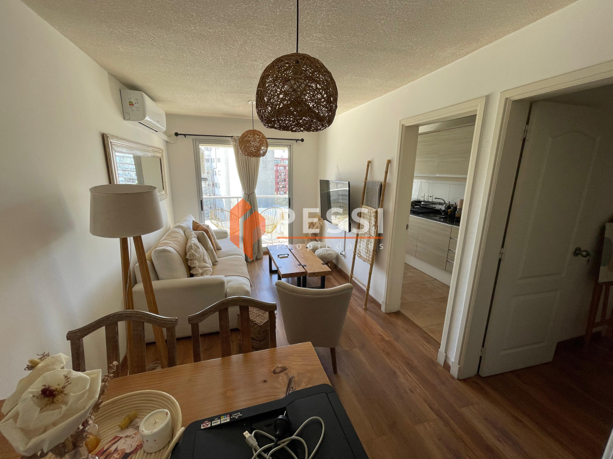 Apartamento ID.2486/Alquiler-apartamento-1-dormitorio-con-balcón-y-garage-en-Pocitos - Alquiler apartamento 1 dormitorio con balcón y garage en Pocitos
