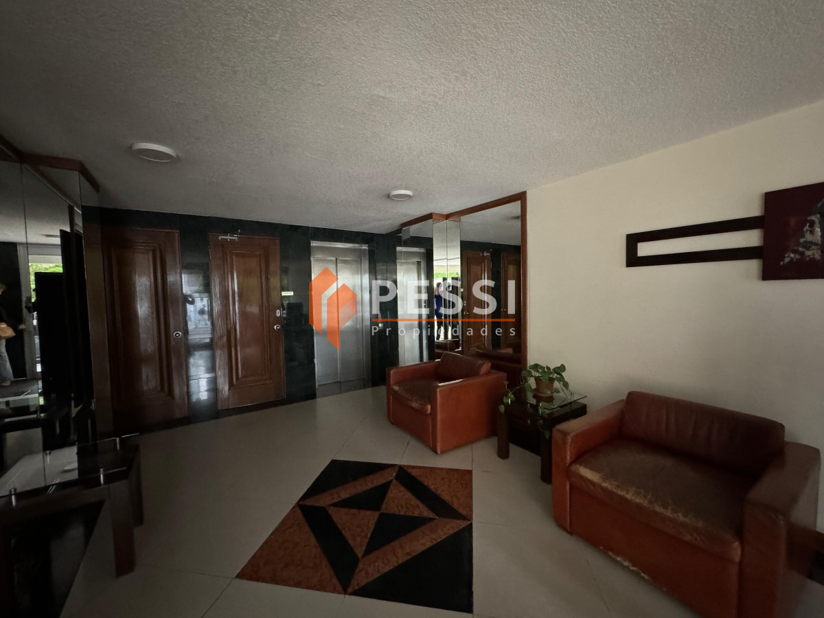 Apartamento ID.2403 - Alquiler apartamento 2 dormitorios con garage en Pocitos 