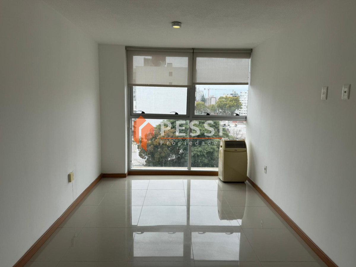 Apartamento ID.1130/Alquiler-monoambiente-en-Tres-Cruces - Alquiler monoambiente en Tres Cruces