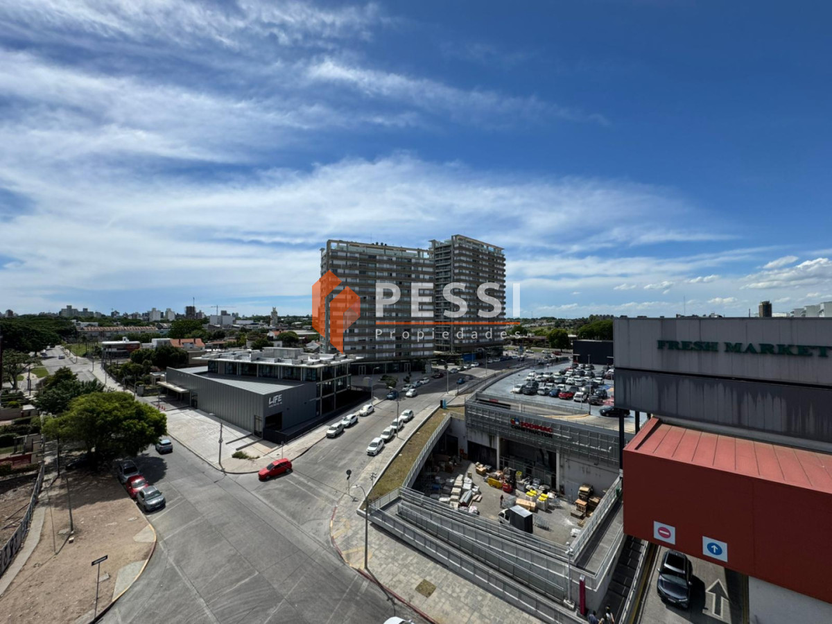 Apartamento ID.2513/Venta-aparamento-2-dormitorios-y-garage-en-Malvin - Venta aparamento 2 dormitorios y garage en Malvin