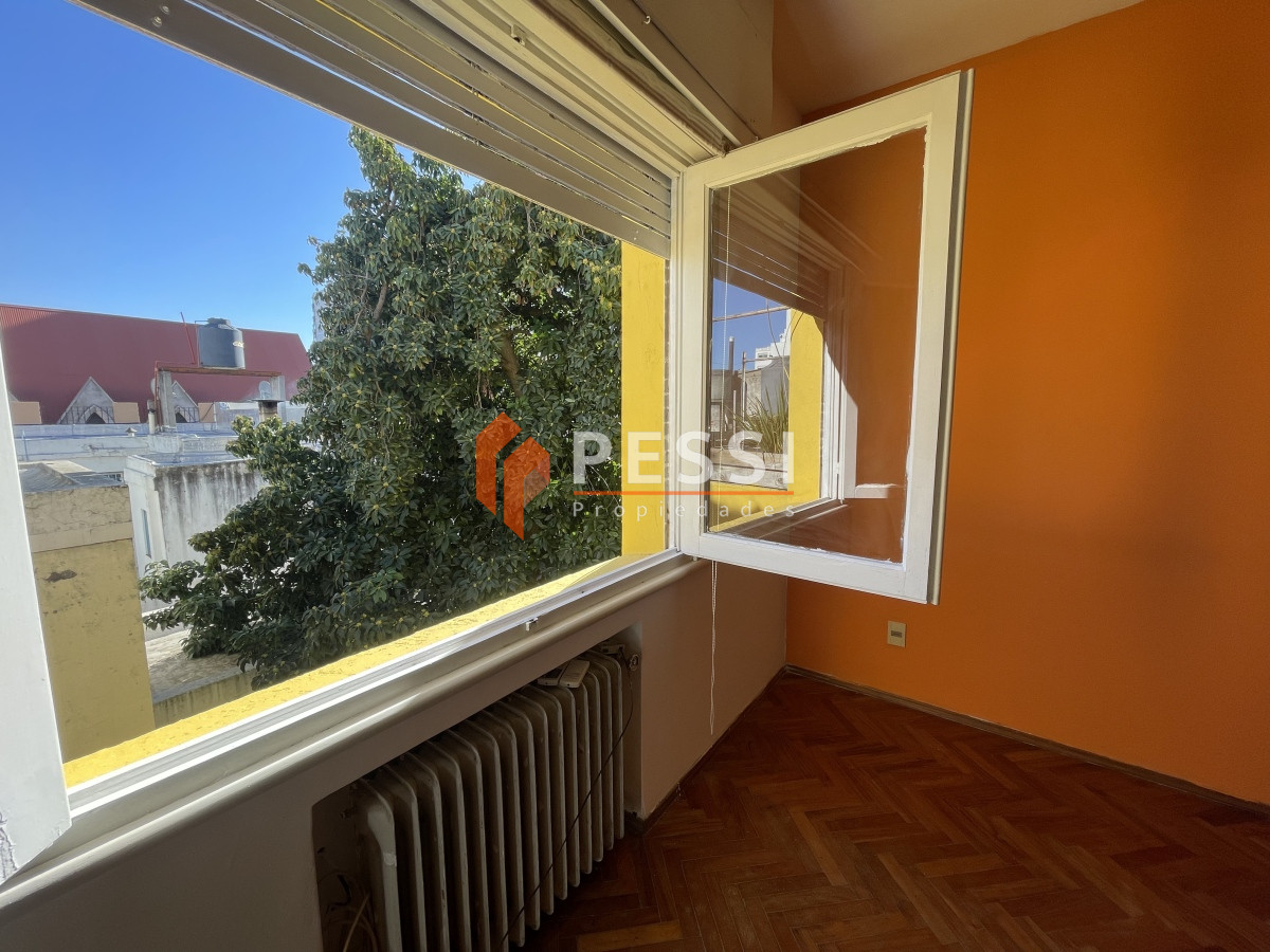 Apartamento ID.2391/Alquiler-apartamento-3-dormitorios-en-Pocitos- - Alquiler apartamento 3 dormitorios en Pocitos 