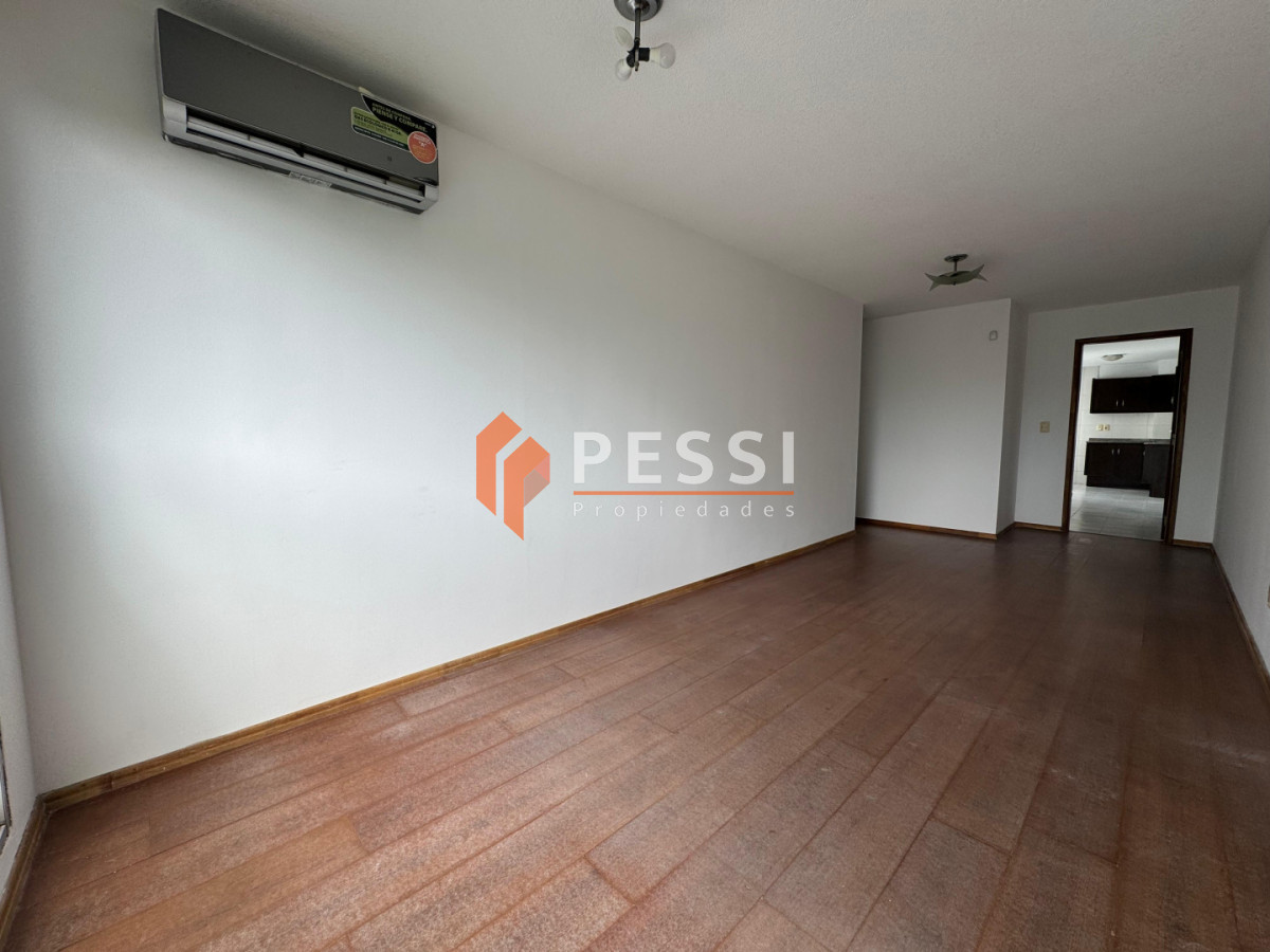 Apartamento ID.1435 - Apartamento en alquiler Parque Rodó 2 dormitorios