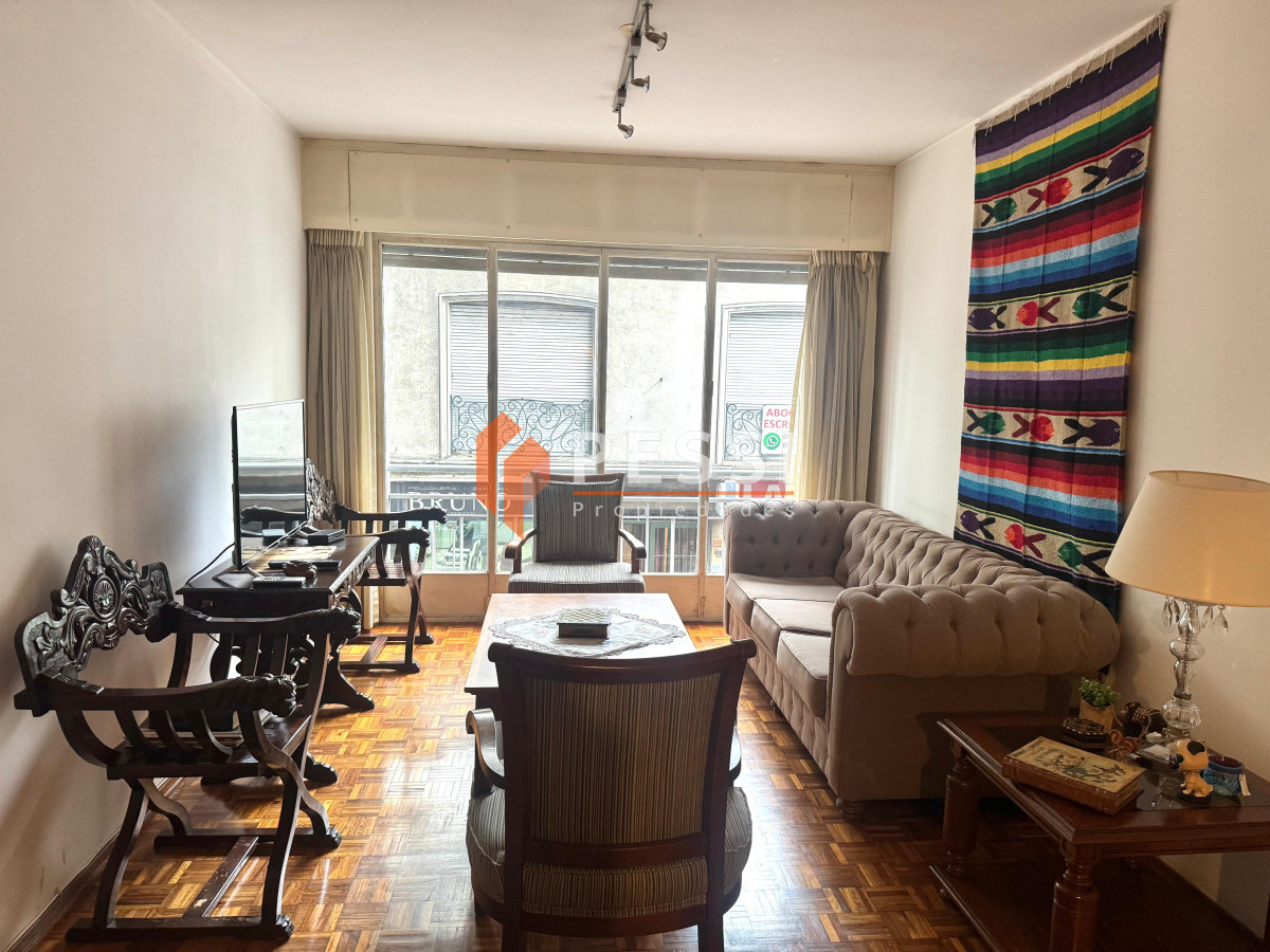 Apartamento ID.2464/Venta-apartamento-2-dormitorios-y-garage-en-Centro - Venta apartamento 2 dormitorios y garage en Centro