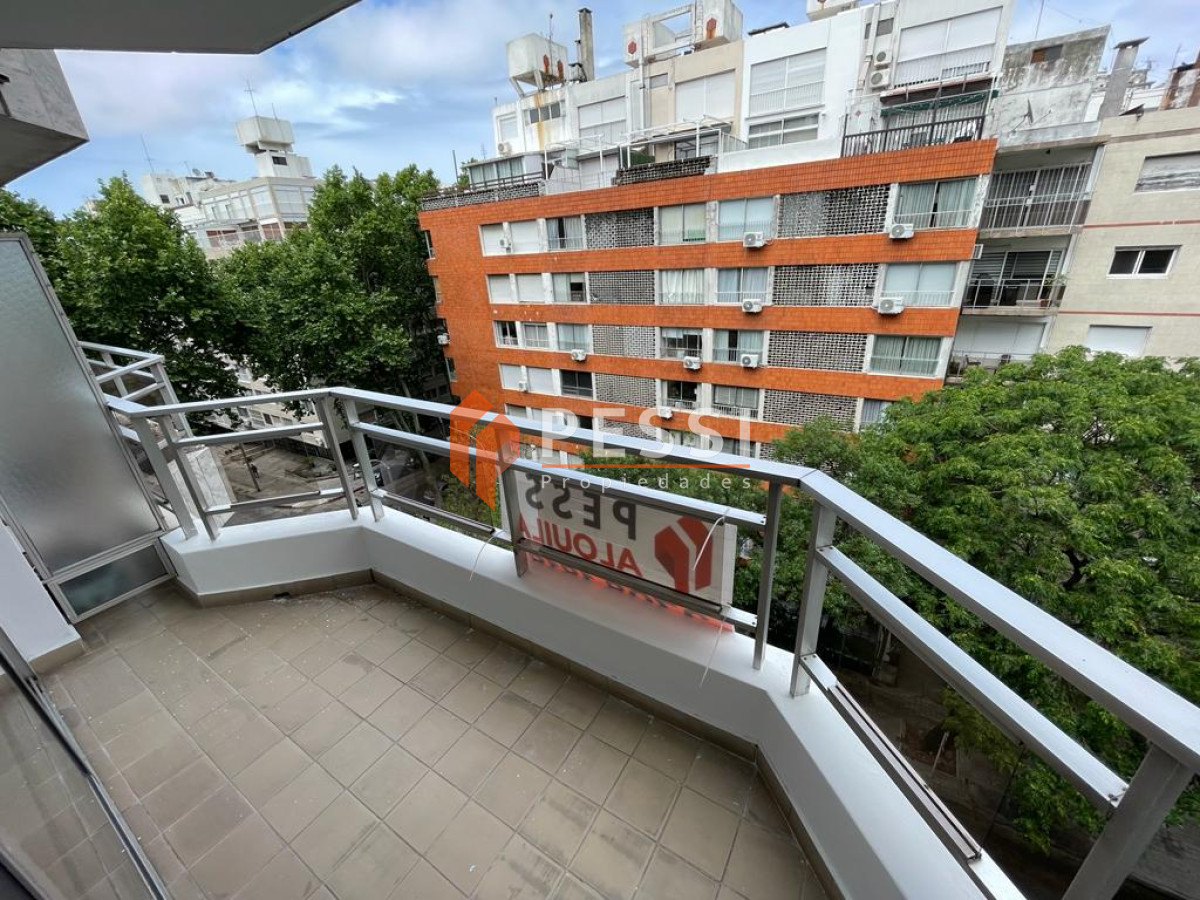Apartamento ID.2321 - Alquiler apartamento 2 dormitorios y garage en Pocitos 