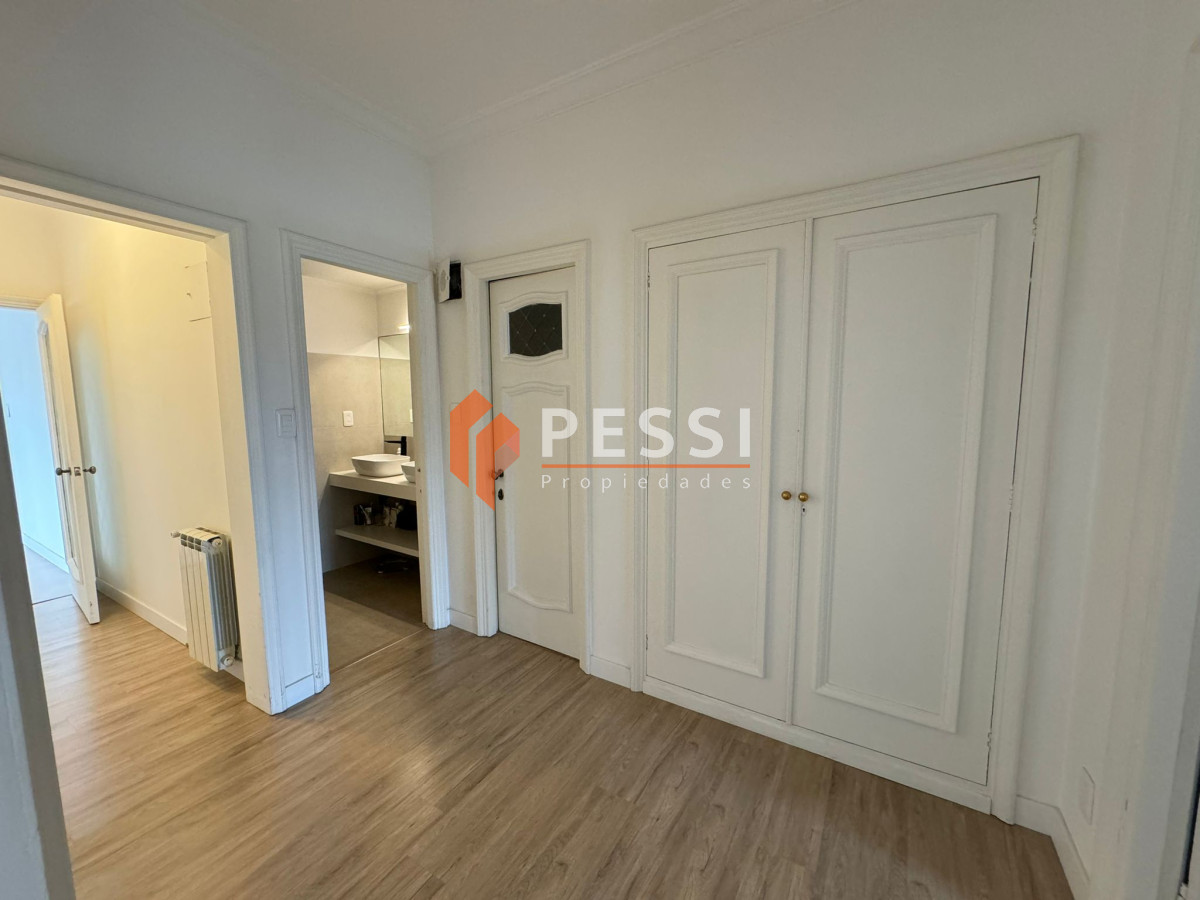 Apartamento ID.1468/Venta-apartamento-4-dormitorios-y-escritorio-en-Cordón - Venta apartamento 4 dormitorios y escritorio en Cordón
