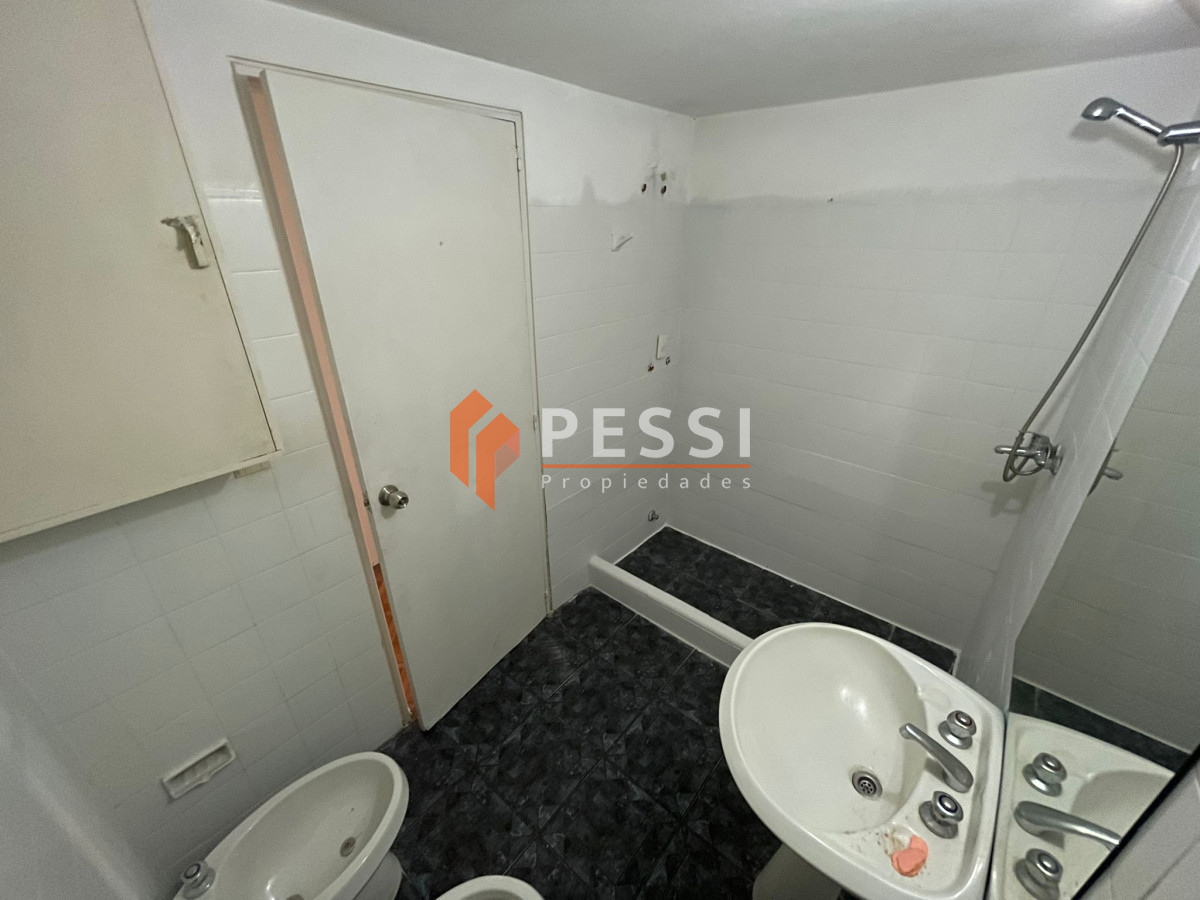 Apartamento ID.1044 - Alquiler Apartamento 2 dormitorios en Pocitos 