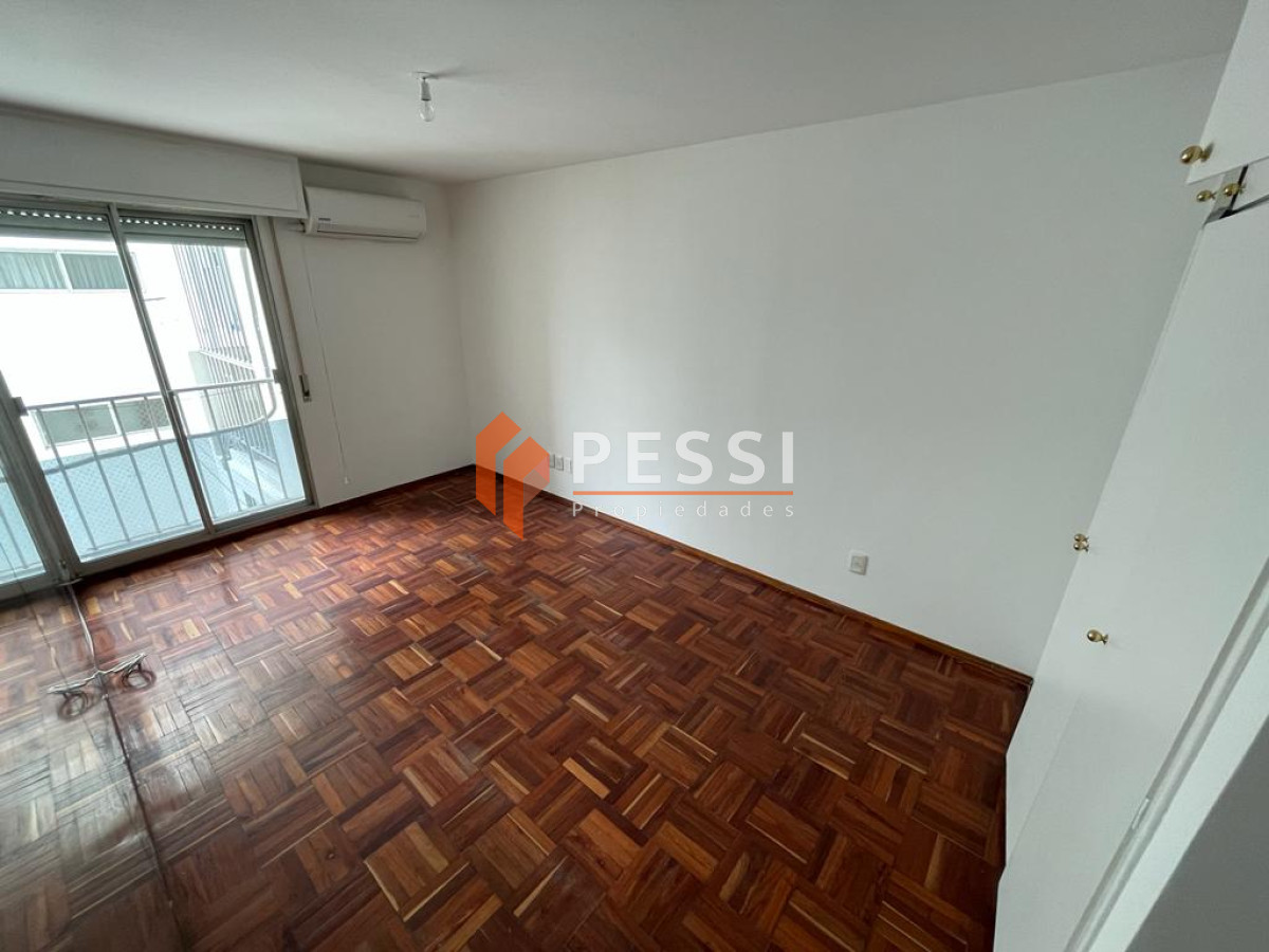 Apartamento ID.2321 - Alquiler apartamento 2 dormitorios y garage en Pocitos 