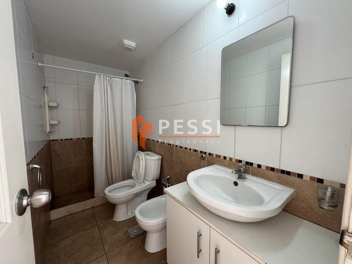 Apartamento ID.1492 - Alquiler apartamento 2 dormitorios y terraza en Cordón.