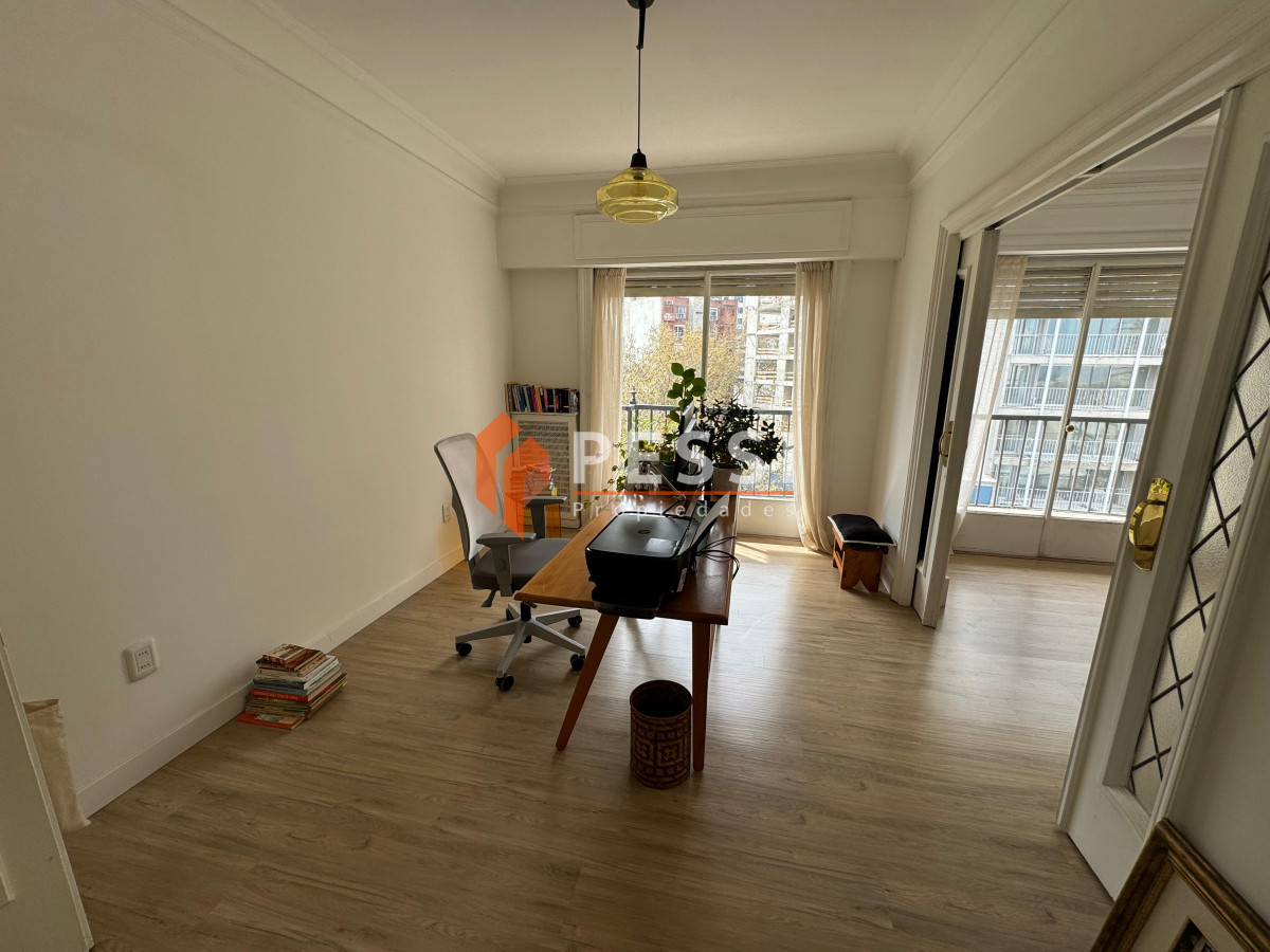 Apartamento ID.1468/Venta-apartamento-4-dormitorios-y-escritorio-en-Cordón - Venta apartamento 4 dormitorios y escritorio en Cordón